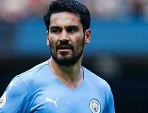 京多安赛前谈加拉塔萨雷战曼城:敬畏老东家,满怀信心迎挑战