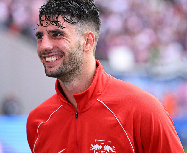 英超焦点战判罚解析：韦伯详述利物浦VS曼城争议判罚逻辑